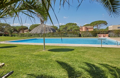 Pals Apartment | Apartment with garden & pool - First line Pals beach (GM 2H 411)