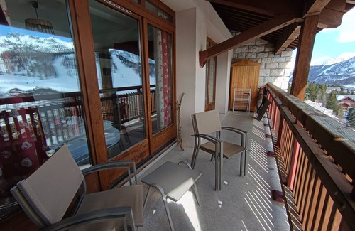 Montgenevre Apartment | Apartment with south-facing balcony, parking, pet-friendly