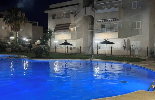 Los Geraeos Apartment | Apartment with swimming pool, paddle court, terrace and wifi (pet friendly)
