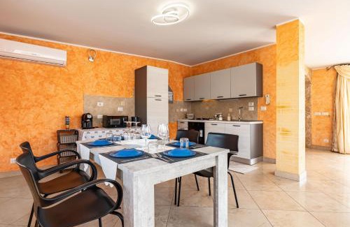Aci San Filippo Apartment | Apartment with Terrace in Aci Catena