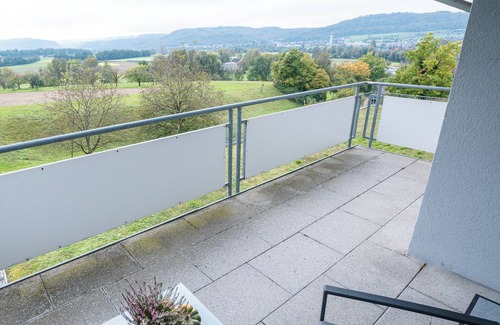 Kadelburg Apartment | Apartment 'Wohnung Im Rheintal' with Balcony and Wi-Fi