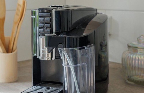 Schoenefeld Apartment | Apartment 'Wohnung Mit Terrasse Nähe Airport' with Private Terrace and Wi-Fi