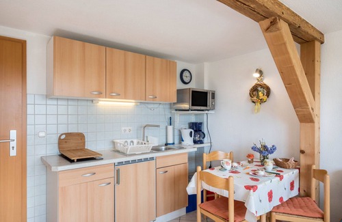 Clausdorf Apartment | Apartment 'Zur Eule - Steinkauz' with Shared Terrace, Shared Garden and Wi-Fi