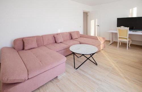 Scheia Apartment | Apartments by Bog Flor