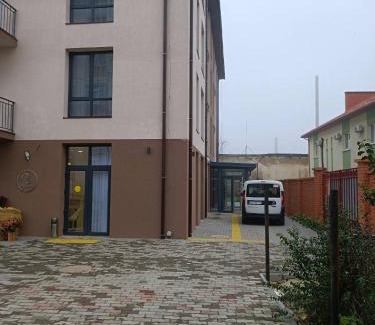 Mukachevo Apartment | Apartments Domovik Квартира на 4 гостя, Миру 11 с кв 3