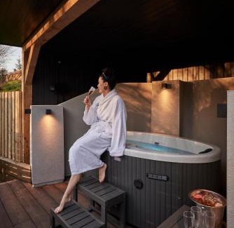 Edenfield Apartment | Apartments for two in Brand New Luxury Rural Farmhouse Escape