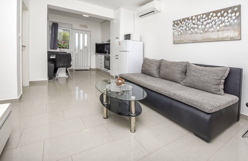 Razanj Apartment | Apartments Maja (57511-A1) - Razanj