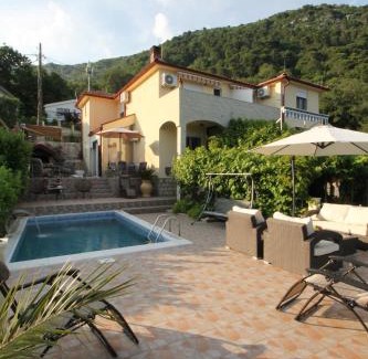 Podostrog Apartment | Apartments Mendule