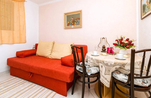 Gornji Kono Apartment | Apartments Nicol - One-Bedroom Apartment with Terrace