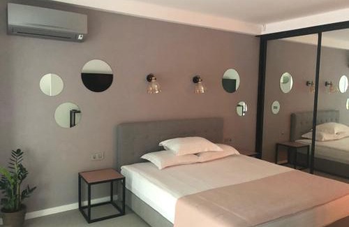 Afanasivsʹkyy Yar Apartment | Apartments on Hoholivska 1-3