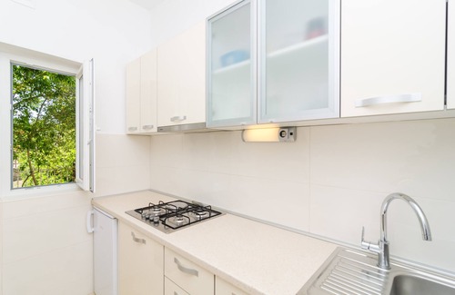 Kupari Apartment | Apartments & Rooms Barišić - Superior Studio Apartment with Balcony and Garden View