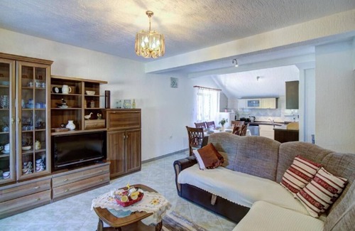 Senj Apartment | Apartments Velebit house (98911-A1) - Biljevine