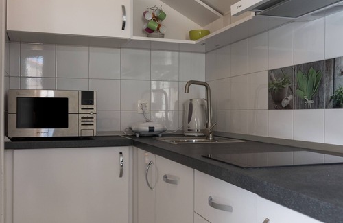 Zvekovica Apartment | Apartments Villa Key - One Bedroom Apartment with Balcony