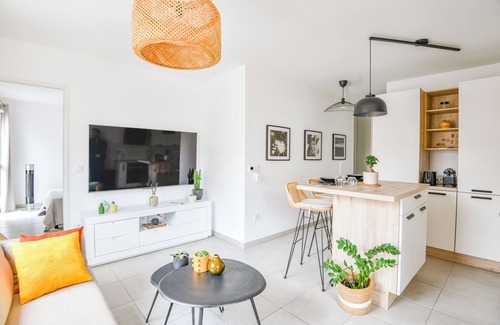 La Joliette Apartment | Appart 1 ch avec balcon et parking à la Joliette