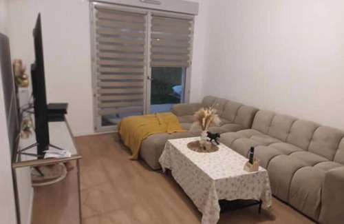 Les Pavillons-sous-Bois Apartment | Appart Elégant JO Ctre Ville Transport Proche CDG