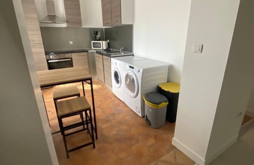 Petit-Palais-et-Cornemps Apartment | Appartement T3 Avec Terrasse