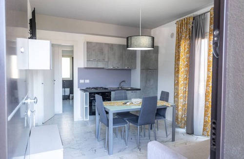 Sant'Agata di Militello Apartment | Appartamento Piano Terra con Cortile Privato e Piscina