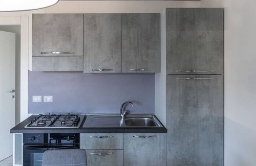 Sant'Agata di Militello Apartment | Appartamento Piano Terra con Cortile Privato e Piscina