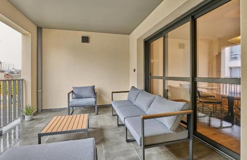 Nevers Apartment | Appart' Jeannette en Hyper centre ville avec balcon et Parking sous-terrain, by PRIMO C0NCIERGERIE