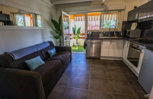 Pyla-sur-Mer Apartment | Appart Pyla sur mer, 5 mtes on foot from the sea, 1 km from Dune du Pyla.