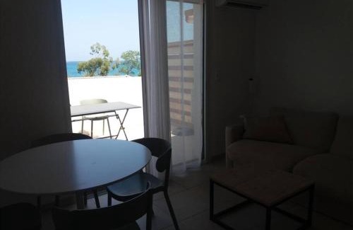 Bravone Apartment | Appart T3 vue Mer/Montagne pieds dans l'eau N115