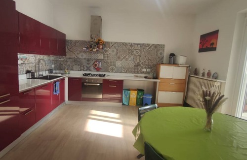 Trezzano sul Naviglio Apartment | Appartamento in villa con veranda e giardino, relax e comfort garantiti