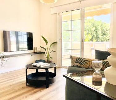 Chayofa Apartment | Appartamento con piscina a 7 min da Los Cristianos