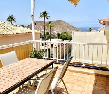 Chayofa Apartment | Appartamento con piscina a 7 min da Los Cristianos