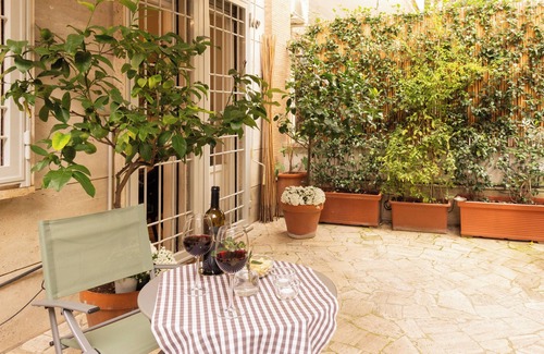 Salario Apartment | Appartamento Coppedè