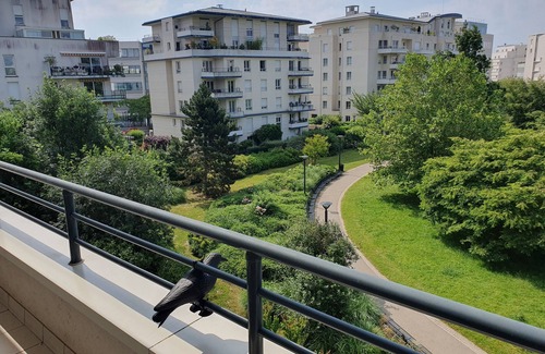 Montigny-le-Bretonneux Apartment | Appartement résidentiel au vert et au frais