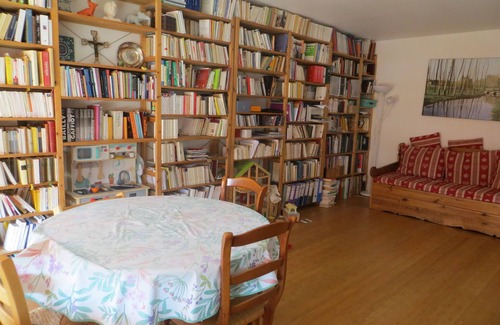 Adamville Apartment | Appartement Lumineux à 5 min du RER A Le Parc. Idéal Pour les Jeux Olympiques!