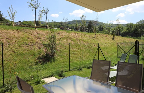 La Balme-de-Sillingy Apartment | Appartement au Calme en rez de Jardin Dans Résidence Neuve