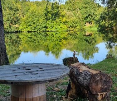 Durtal Apartment | Appartement à la campagne avec piscine