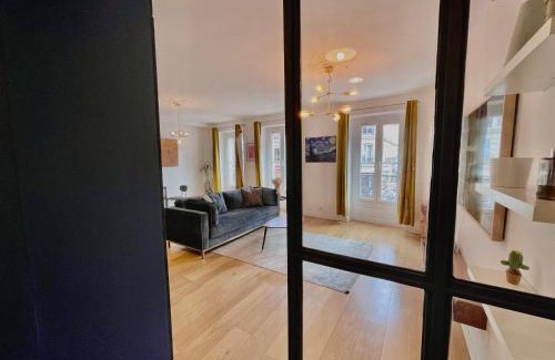 Quartier de la Folie-Mericourt Apartment | Appartement Élégant & Chic à Paris