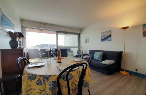 La Trinite-sur-Mer Apartment | Appartement 3 pièces avec parking à La Trinité-sur-Mer - FR-1-477-99