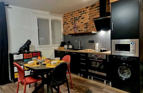 Bollee Apartment | Appartement au style industriel à 2 minutes de l'hyper centre.