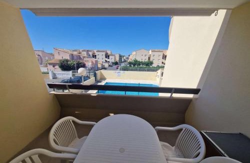 Marseillan Plage Apartment | Appartement cosy 2 pièces avec cabine, terrasse et piscine, près de la plage à Marseillan - FR-1-326-674