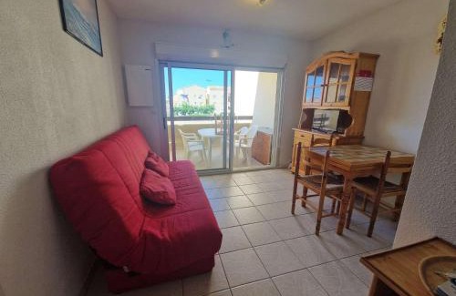 Marseillan Plage Apartment | Appartement cosy 2 pièces avec cabine, terrasse et piscine, près de la plage à Marseillan - FR-1-326-674