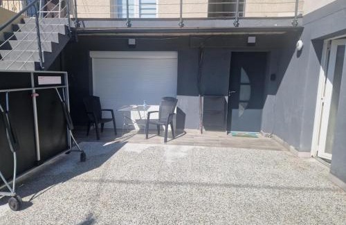 Fosses Apartment | Appartement cozy et confort avec JACUZZI proche CDG Parc Astérix Chantilly Paris