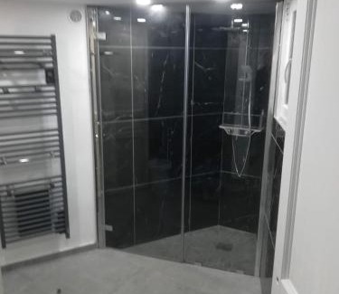 Montrond-les-Bains Apartment | Appartement dans maison atypique