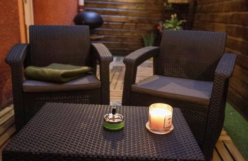 Saint-Laurent-sur-Saone Apartment | Appartement de Luxe Avec Sauna et Jacuzzi