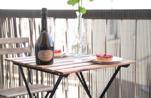 Laval Apartment | Appartement de Ville Lumineux et Confort