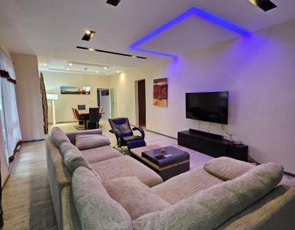 Lome Apartment | Appartement distelberg