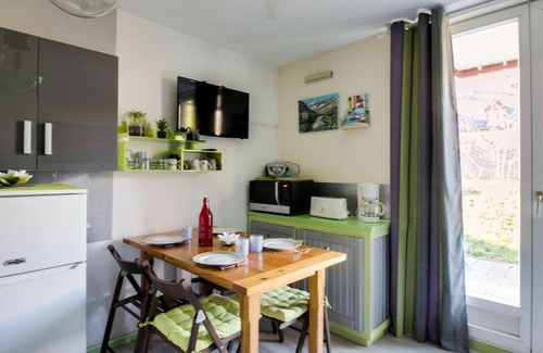 Esquieze-Sere Apartment | Appartement Esquièze-Sère, 1 pièce, 4 personnes - FR-1-402-39