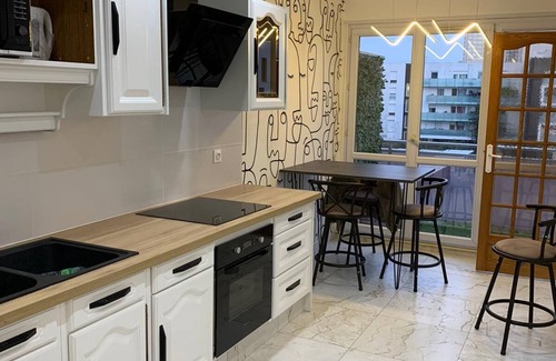 Bobigny Apartment | Appartement Face au Tram T1 Metro Pablo Picasso Résidence Calme et Sécurisée