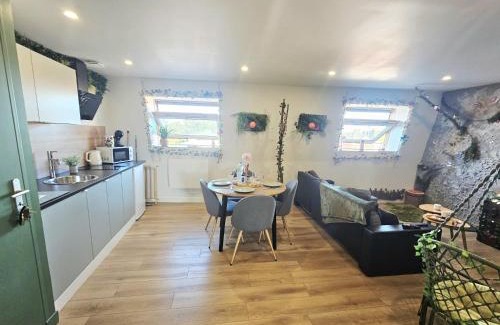 La Bassee Apartment | Appartement "Forêt enchantée" tout confort à 20 minutes de Lille et Arras