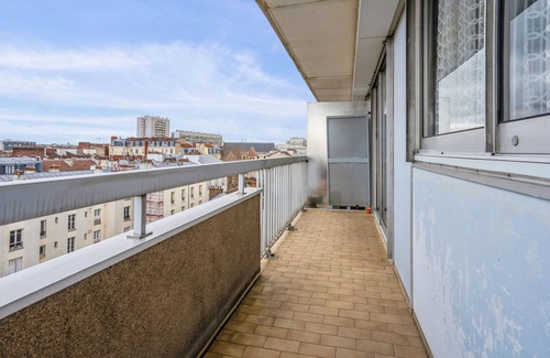 Clichy Apartment | Appartement Leroy, balcon - Welkeys