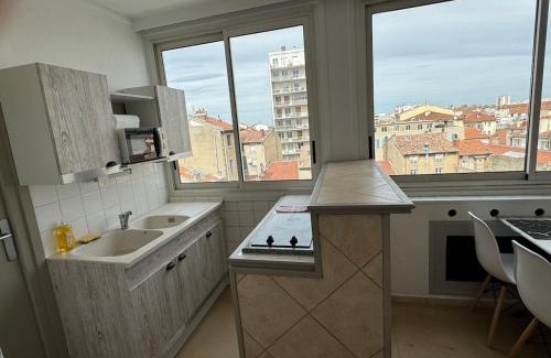 Faubourg Saint-Jacques Apartment | Appartement lumineux au coeur de Valence 52