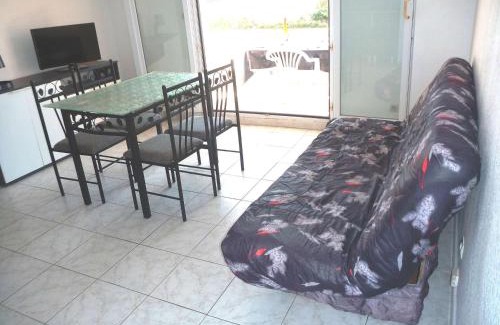 Marseillan Plage Apartment | Appartement lumineux avec clim, terrasse et parking à Marseillan - FR-1-387-35