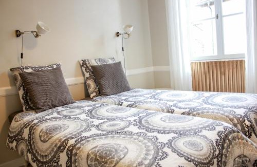 Lucenay-l'Eveque Apartment | Appartement Passe Partout